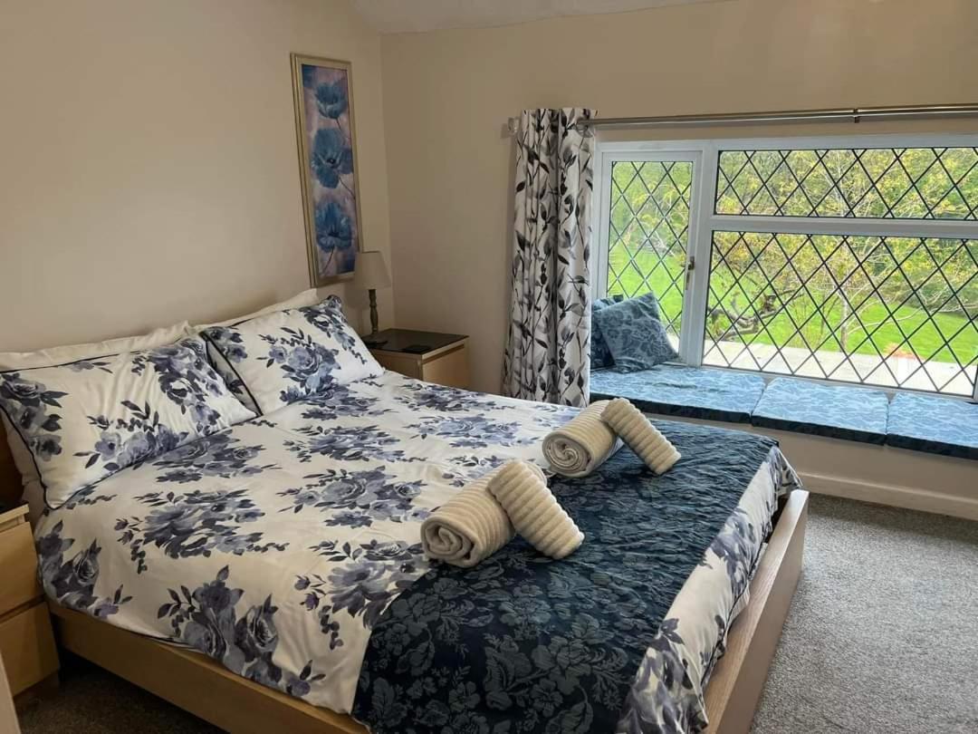 Cwmbach Guest House Neath Δωμάτιο φωτογραφία