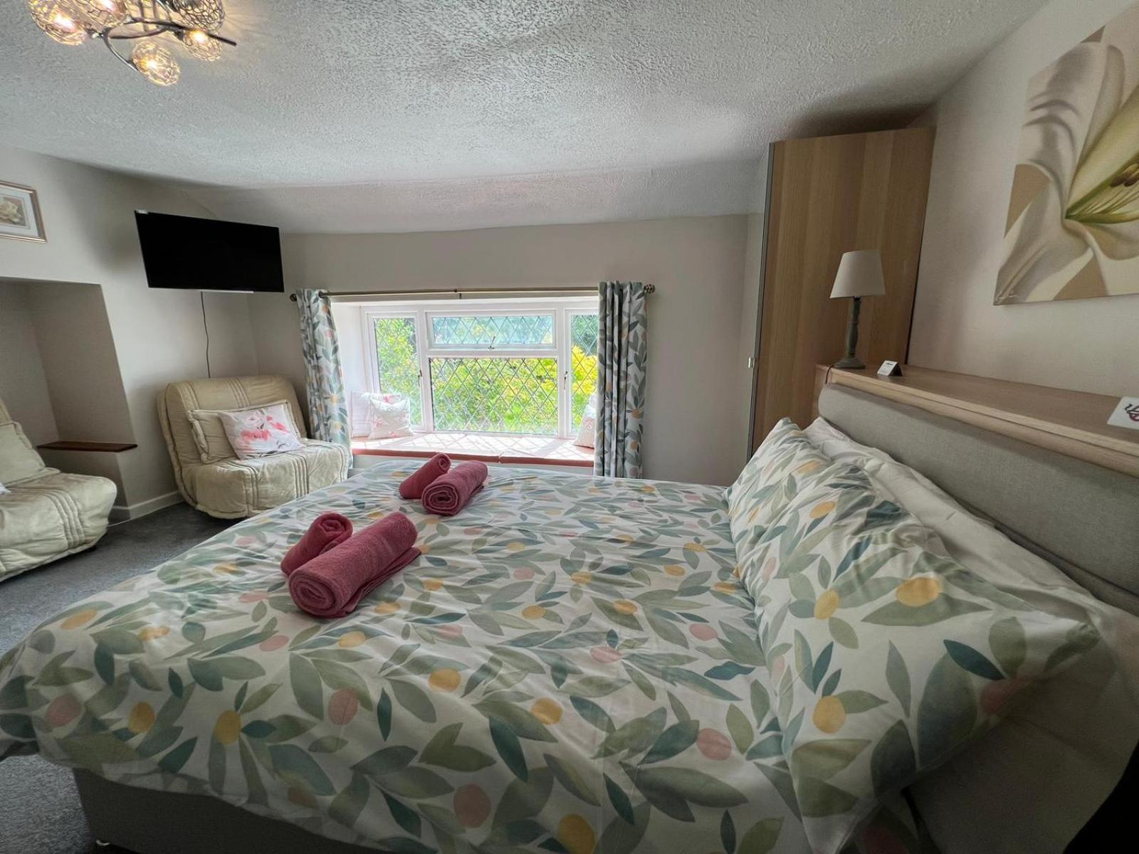 Cwmbach Guest House Neath Δωμάτιο φωτογραφία