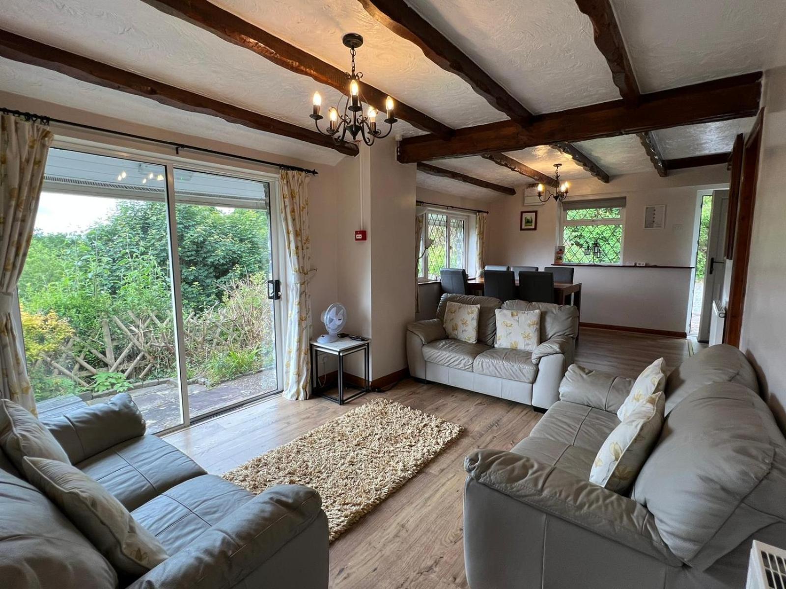 Cwmbach Guest House Neath Εξωτερικό φωτογραφία
