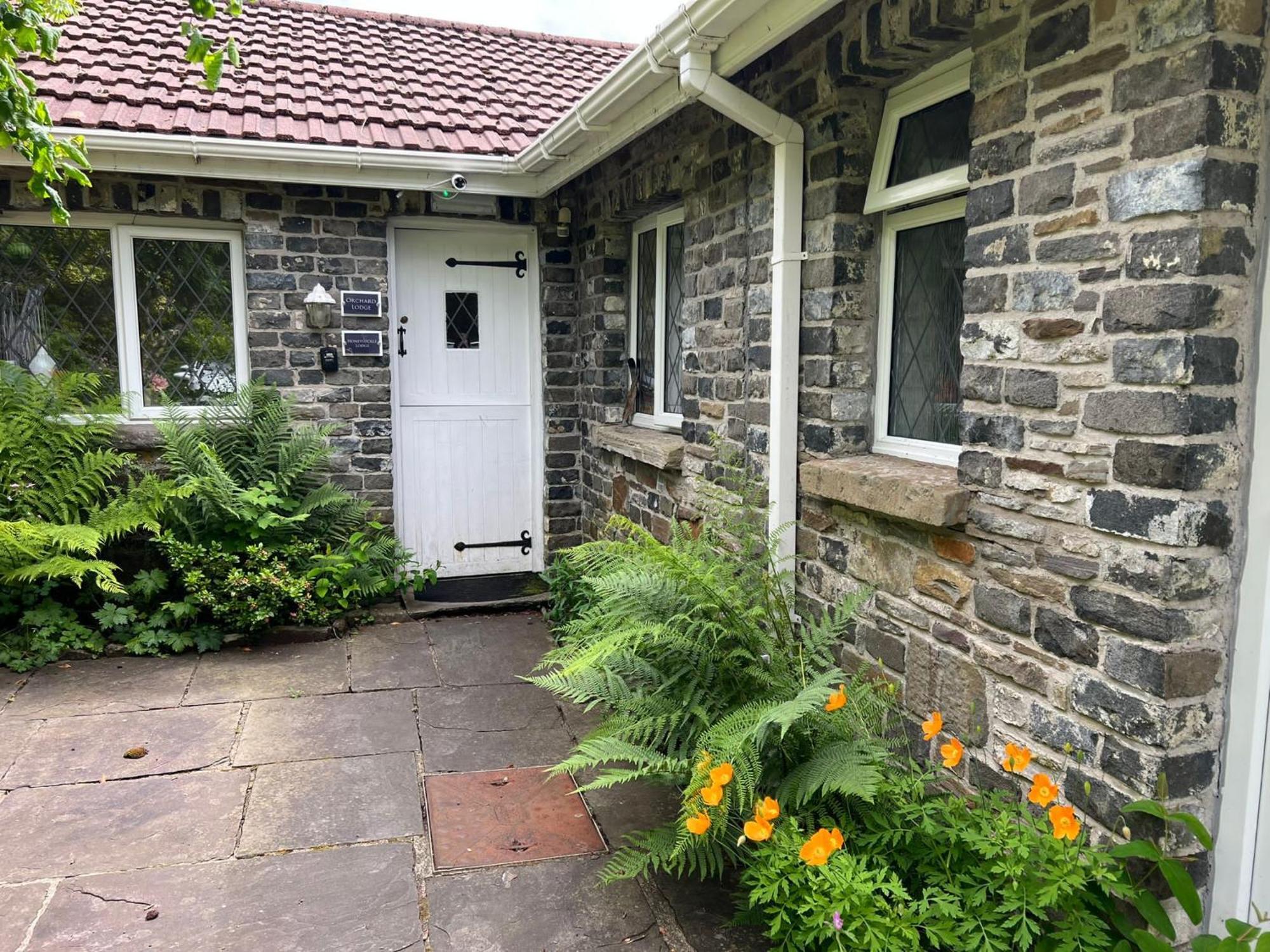 Cwmbach Guest House Neath Εξωτερικό φωτογραφία